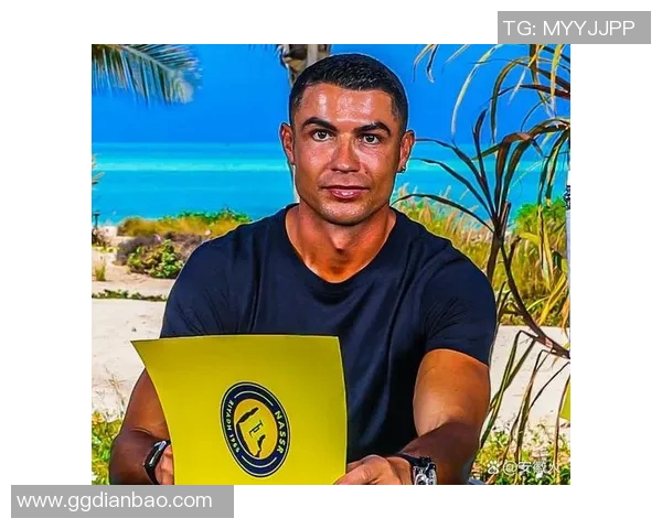 拜仁宣布签约C罗,砸下天价转会费重磅引援 拜仁宣布签约C罗,砸下天价转会费重磅引援