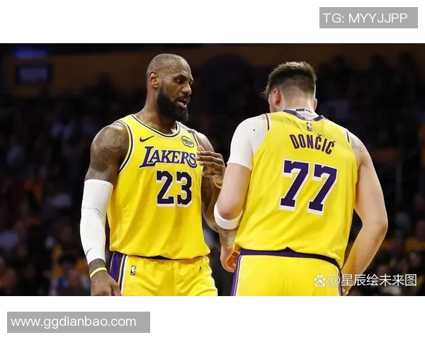 恩比德砍下30+，湖人力克尼克斯：一场震撼人心的篮球对决