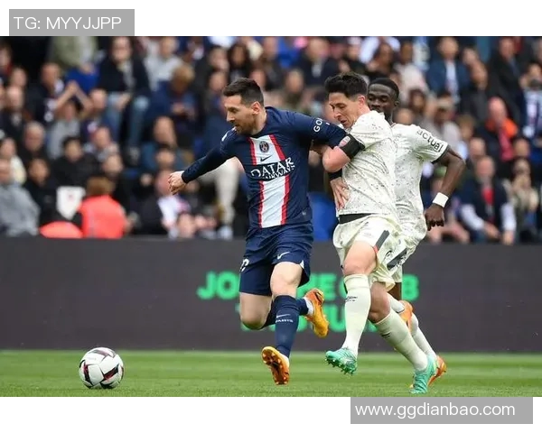 法甲球队巴黎圣日耳曼首轮告负,梅西迎来法甲首秀表现平平 法甲球队巴黎圣日耳曼首轮告负,梅西迎来法甲首秀表现平平