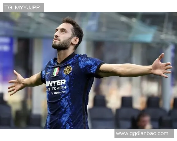 国米主帅怒批裁判判罚不公,激烈抗议事件或将提交足协调查 国米主帅怒批裁判判罚不公,激烈抗议事件或将提交足协调查