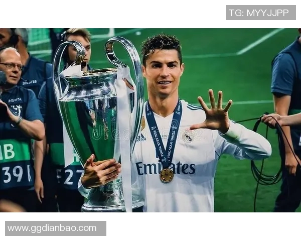 皇马挺进欧冠决赛，C罗状态火爆助球队逆转！